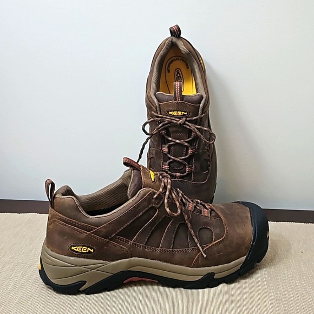 KEEN Men's Utility Composite Toe Brown Leather Low Sport Work Shoes Sz 11.5